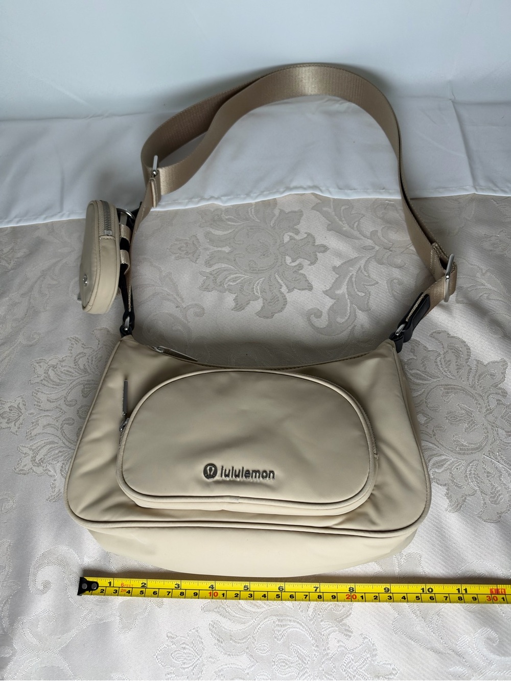 Lululemon Crossbody with Nano Pouch 2L Cream/Beige Shoulder Bag - Picture 2 of 11